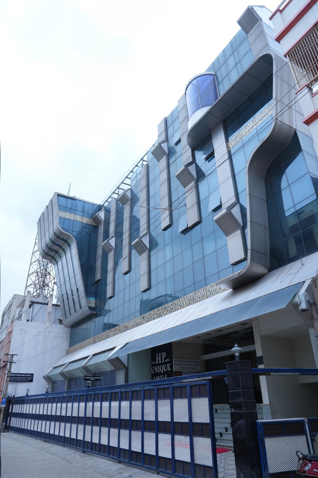 Hashmath Pasha Unique College of Law campus building in Seshadripuram, Bengaluru